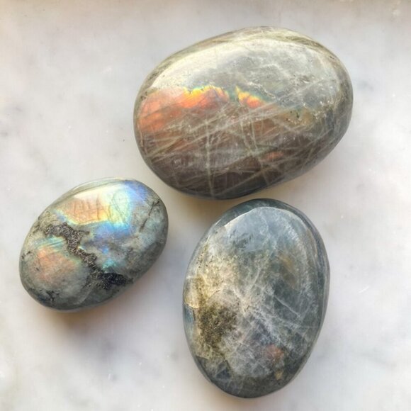 Why Wear Labradorite - Various Colors & Esoteric Properties +++ Kissin' Cousins - Picture 5 of 13